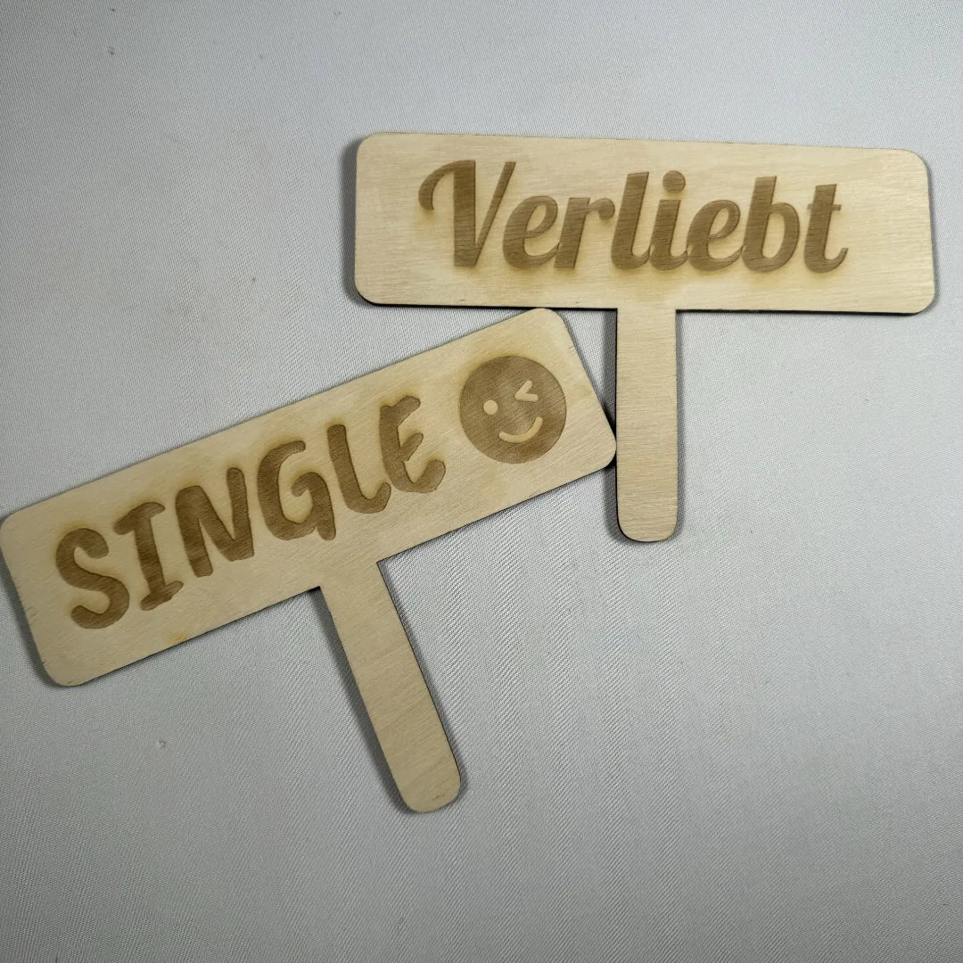 Beidseitig Bedrucktes Fotobox-Schild „Single“ / „Verliebt“